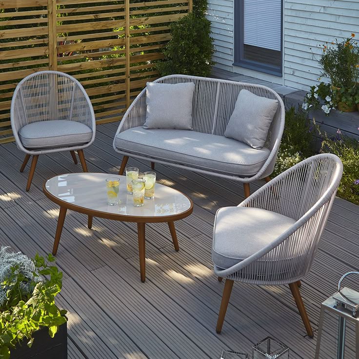 Outdoor Chairs Set