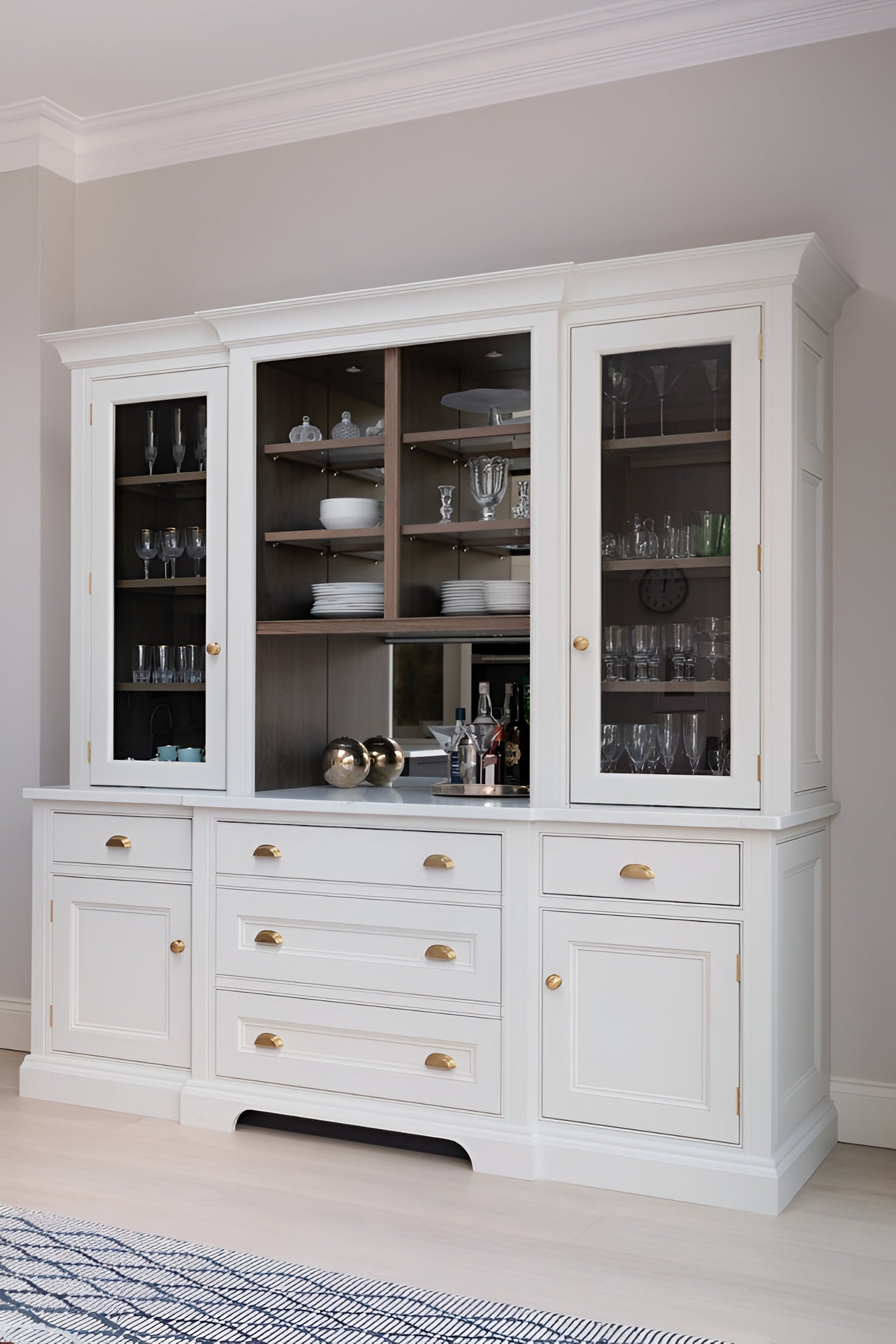 The Kensington Dresser Showcase