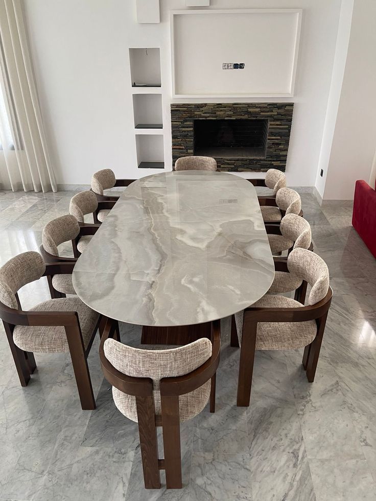 Amore familiare 10 Seater Dining Table